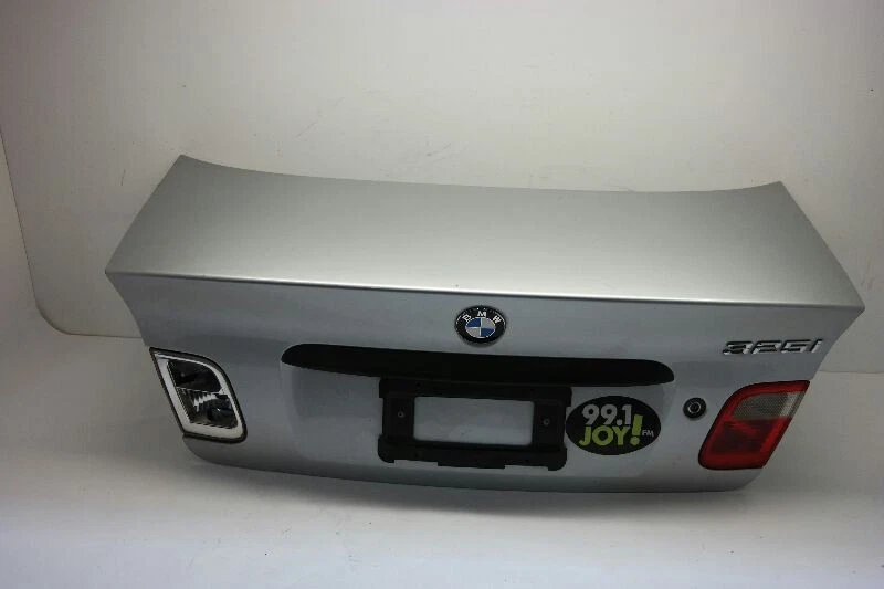 2001-05 BMW 320i Trunk Hatch Tailgate Sedan Canada Market Silver - Image 4 of 4