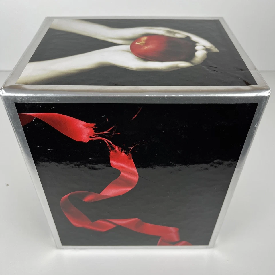 Twilight Saga: 4 Book Box Set Hardcover 1st (First) Edition by Stephenie Meyer - Image 4 of 4