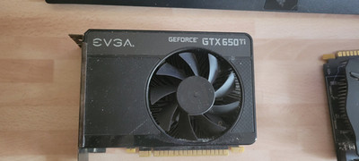 EVGA NVIDIA GeForce GTX 650 Ti Grafikkarte mit Lüfter & Kühlkörper