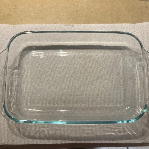 Pyrex 232 Casserole Baking Dish 2.2 QT Clear Glass 11 x 7 x 1.75 in Vintage