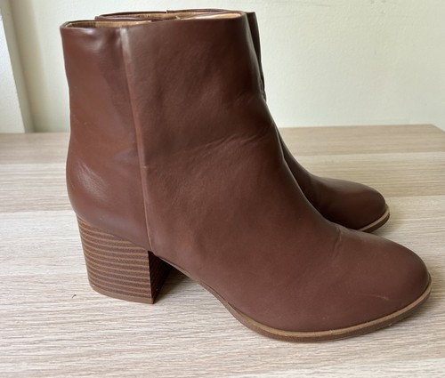 J Crew Heeled Ankle Boots. Woman's Size 7 Brown Color - Picture 4 of 16