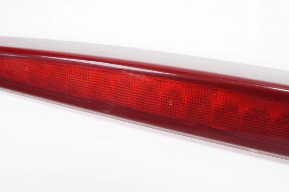 Lámpara de parada de montaje alto con tapa de maletero Cadillac Escalade tercer freno OEM 2002-2006 Foto 4 de 4