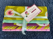 Creative Cuts Cotton Fabric STAX Multicolor 5 Pieces Floral 18 x 21 inch