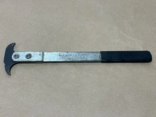 Lisle Tools USA Seal Puller w/ Black Grip 56750