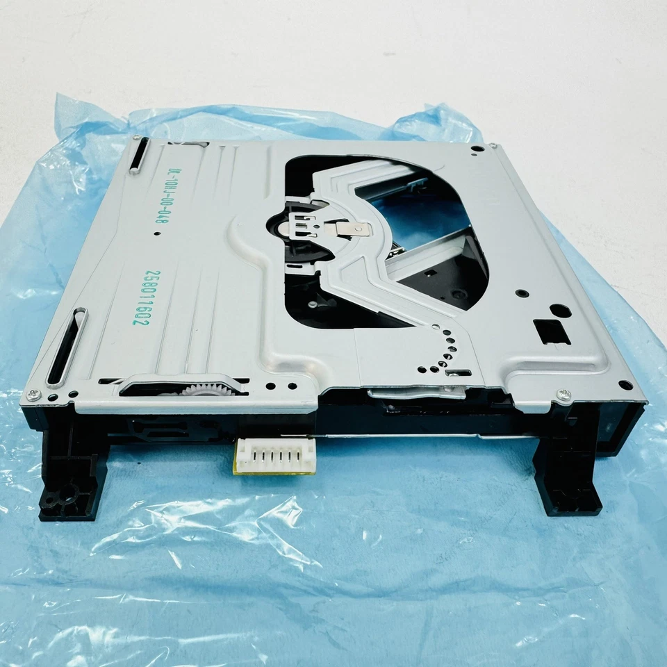 Genuine OEM Marantz, Denon, Yamaha, JVC DL-10HJ-00-048 Replacement DVD CD Drive - Image 4 of 4