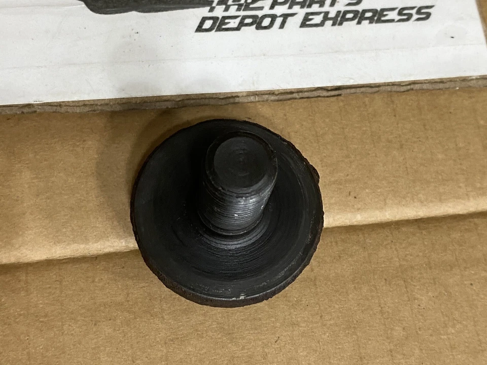 Болт шкива коленчатого вала 9010516003 3B от оригинального производителя 1980-1987 Toyota Land Cruiser BJ60 FJ60 - Изображение 4 из 4