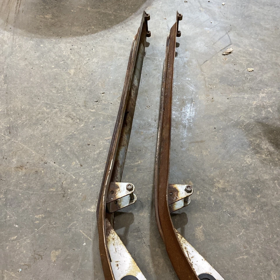(2) 1974 Vintage Snowmobile Skiroule RTX 440 Skis Good — 第 4/4 张图片