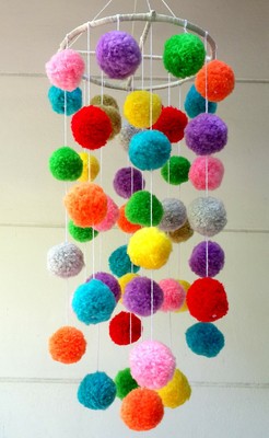 wall mounted baby mobile