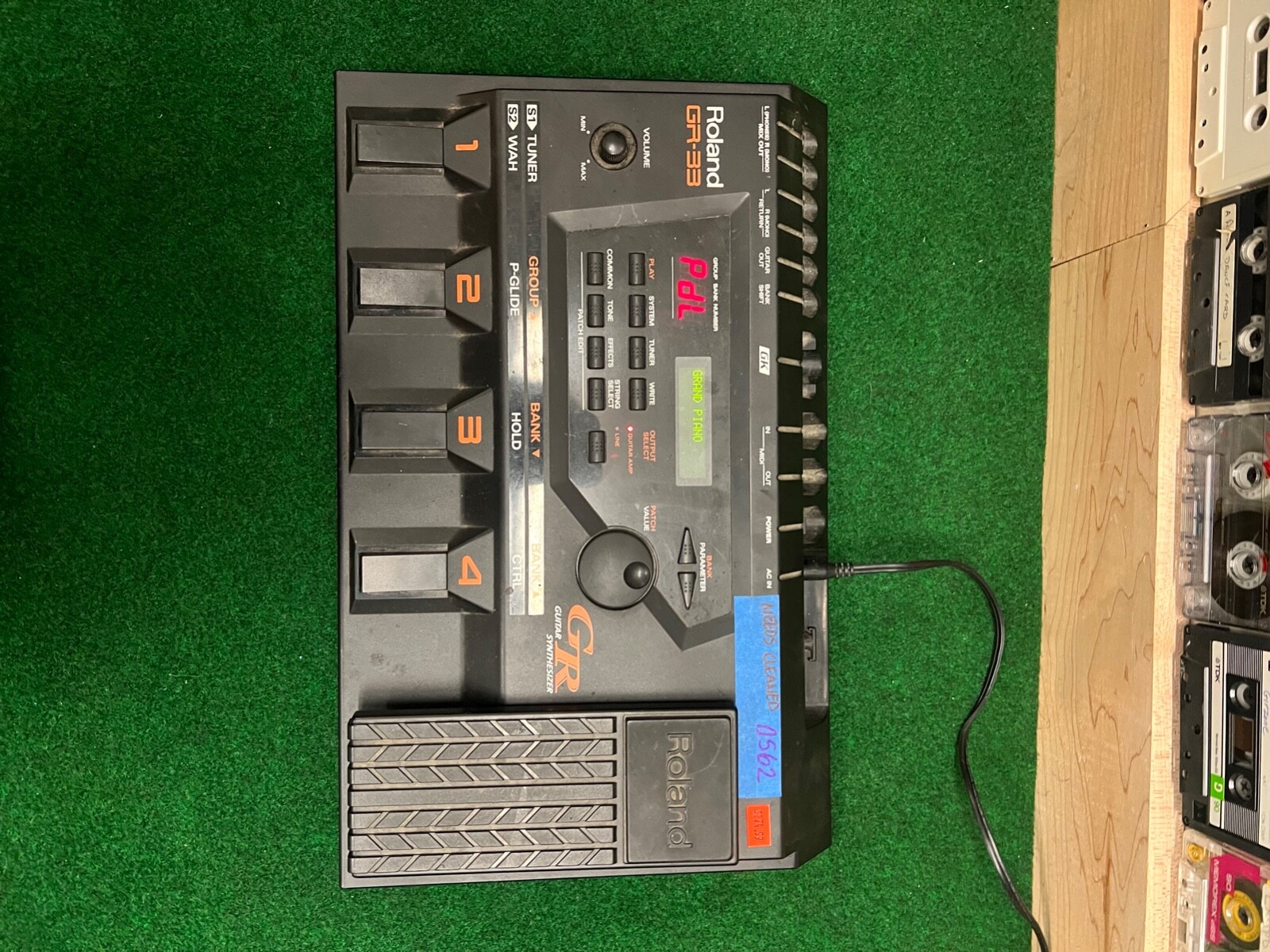 Roland GR33 Guitar Synth Midi Effect Processor Pedal Board eBay