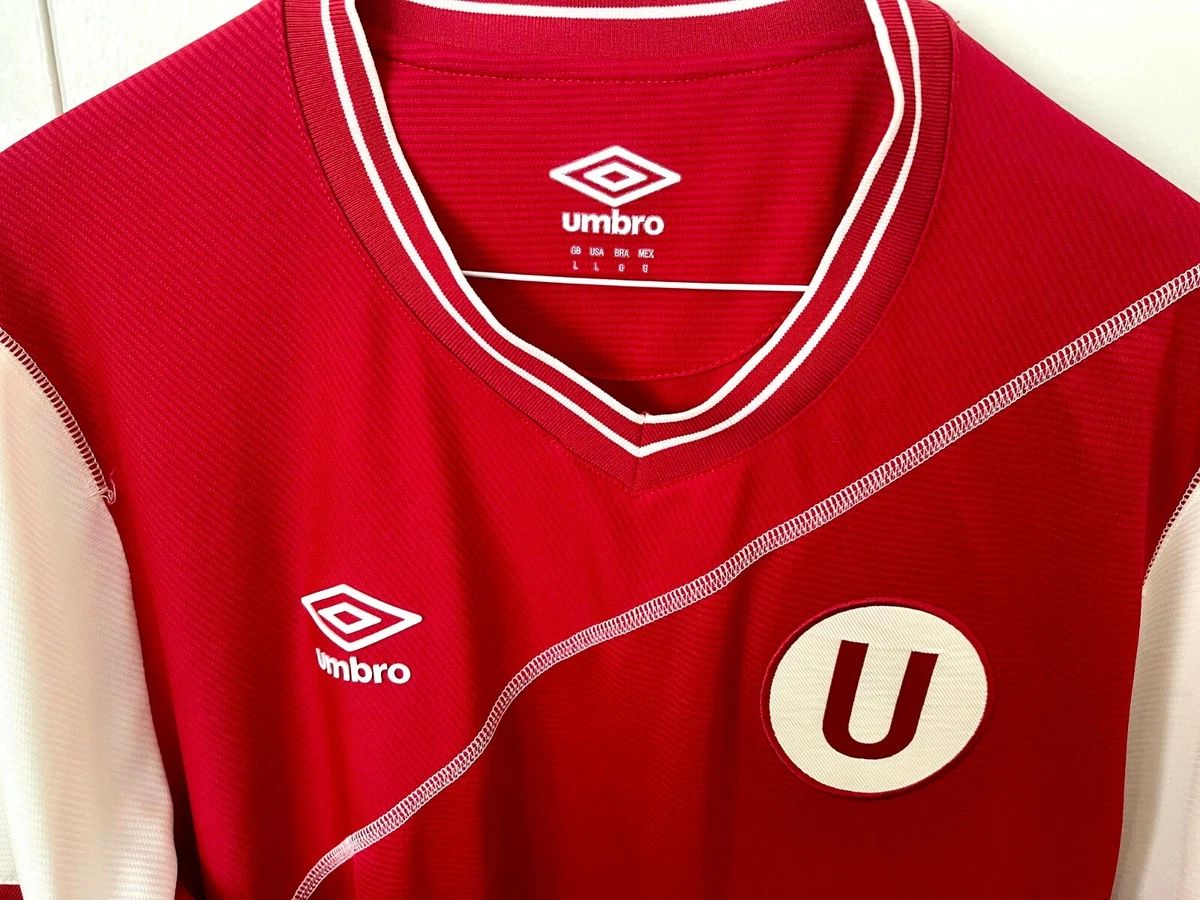 UNIVERSITARIO DE DEPORTES UMBRO PERU SOCCER CAMISETA FUTBOL CREMA AWAY U 2015