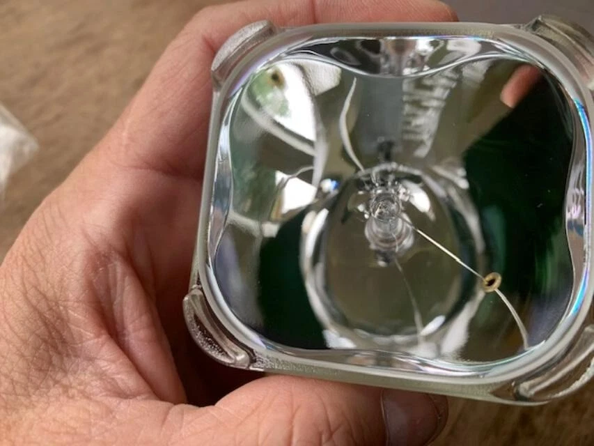 NEW GENUINE Osram OEM VIP R 150/P22 , VIP R 150/P22A Projector Lamp , Bulb ! - Image 2 of 4