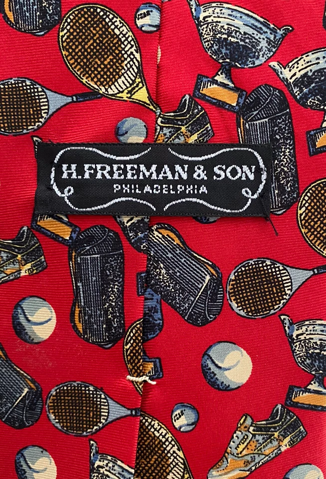 Галстук H Freeman красный шелковый с теннисным, спортивным мотивом/тематикой б/у в отличном состоянии длинный 58 дюймов - Изображение 3 из 4