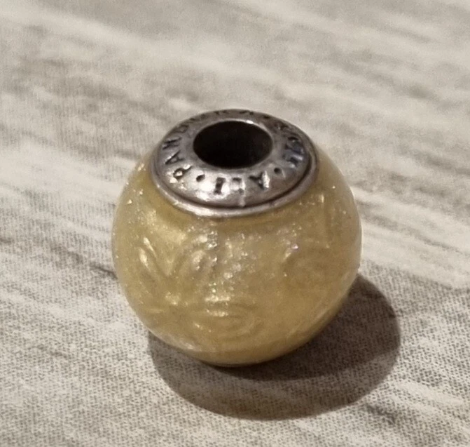 Genuine Pandora Daisies Joy Essence Charm ALE 925 796087EN140 - Image 2 of 4