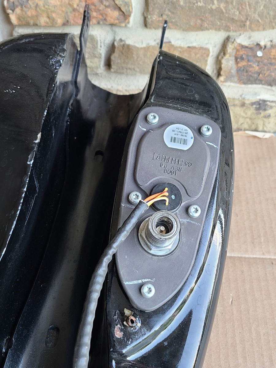 2017 Harley Davidson Iron 883 XL883N Gas Tank 75268-07F | eBay