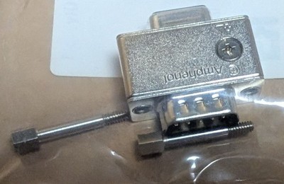 Amphenol ICC Sub-D Adapter, Stecker 9-polig zu Buchse 9-polig -  FCE17-e09ad2