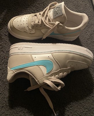 Nike Air Force One  Gr. 38 ,5  /  - Weiß - Creme / Top Zustand / Sneaker / 
