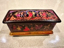 Nutcracker Music Porcelain 22k accents Box Ardleigh Elliott & Sons 'Sugar plum'