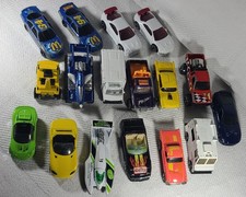 Lot of 17 Miscellaneous Hot Wheels vehicles