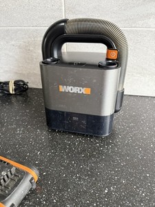 Worx WX030 CubeVac 20V Akku-Kompaktstaubsauger mit 2,0Ah Akku und Kanal