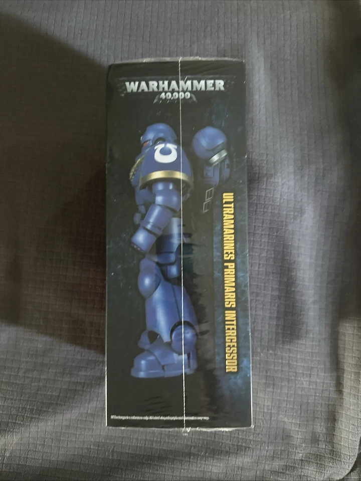 Bandai Warhammer 40K Ultramarines Space Marine Primaris Intercessor Acción... Foto 2 de 4