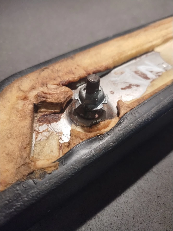  Almohadilla de reposabrazos para Silverado 1987, GMC 1500 lado delantero derecho del pasajero (113) Foto 3 de 4