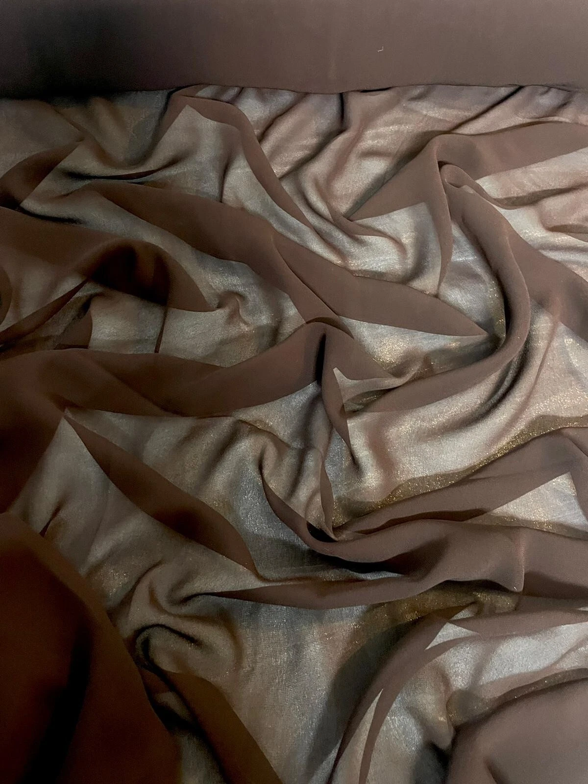 1 mètre robe douce marron foncé suprême mousseline tissu flottant léger 45” de large