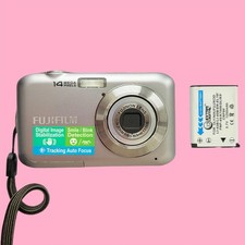 Fujifilm Finepix JV200 Camera, 14 Megapixels, Battery Included