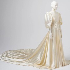 Victorian Wedding Dresses Satin Light Champagne Half Puffy Sleeve Bridal Gowns