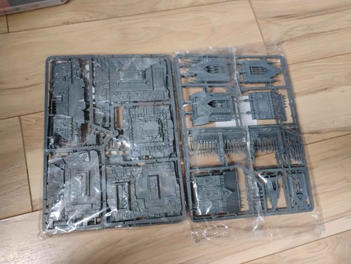 Warhammer AoS / Fantasy - Garden of Morr / half Sigmarite Mausoleum NoS