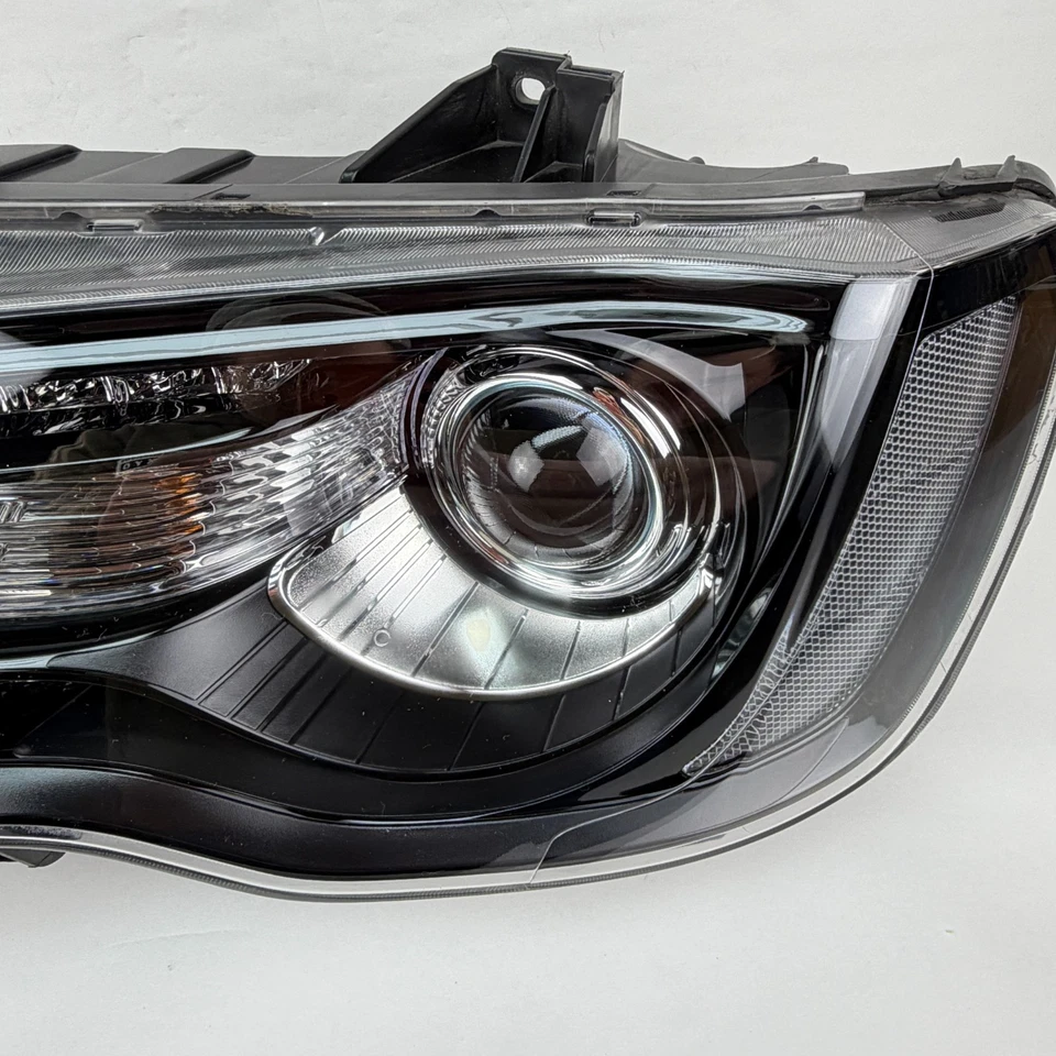 Оригинальная левая ксеноновая фара AFS для Chrysler 300 C 2015–2023 годов выпуска 68402943AB платиновая - Изображение 4 из 4