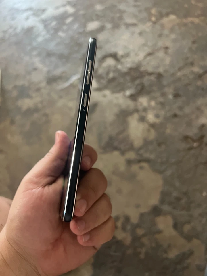 Asus Zenfone Z012DA - Dual-SIM - 32 GB - Unlocked - Image 2 of 4