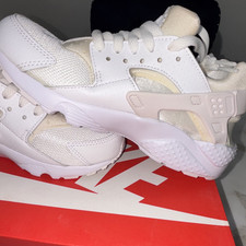 Nike Air Huarache White/Beige Low Top Lace Up...