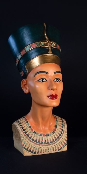 Buste Néfertiti 30.5 cm : sublimez un meuble vide avec cette statuette WU67887 unique