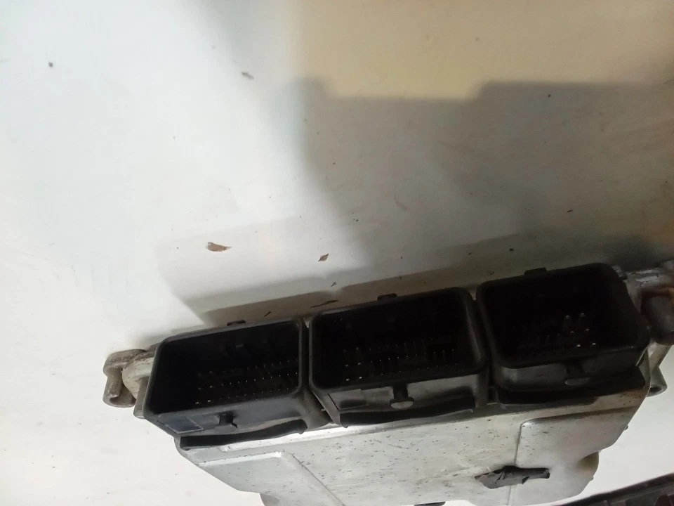 8200309316 CENTRALINA MOTORE / 0281011324 / 8200309321 / 1353 PER FORD FIESTA II - Immagine 3 di 3