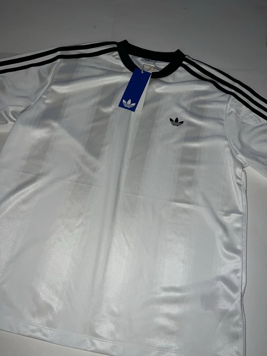 Men's White Short Sleeve Club De Sportif Print T-Shirt, £10 at Burton