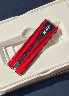ADATA XPG Gammix S11 Pro 512GB M.2 NVMe SSD   Festplatte - mit Kühlkörper