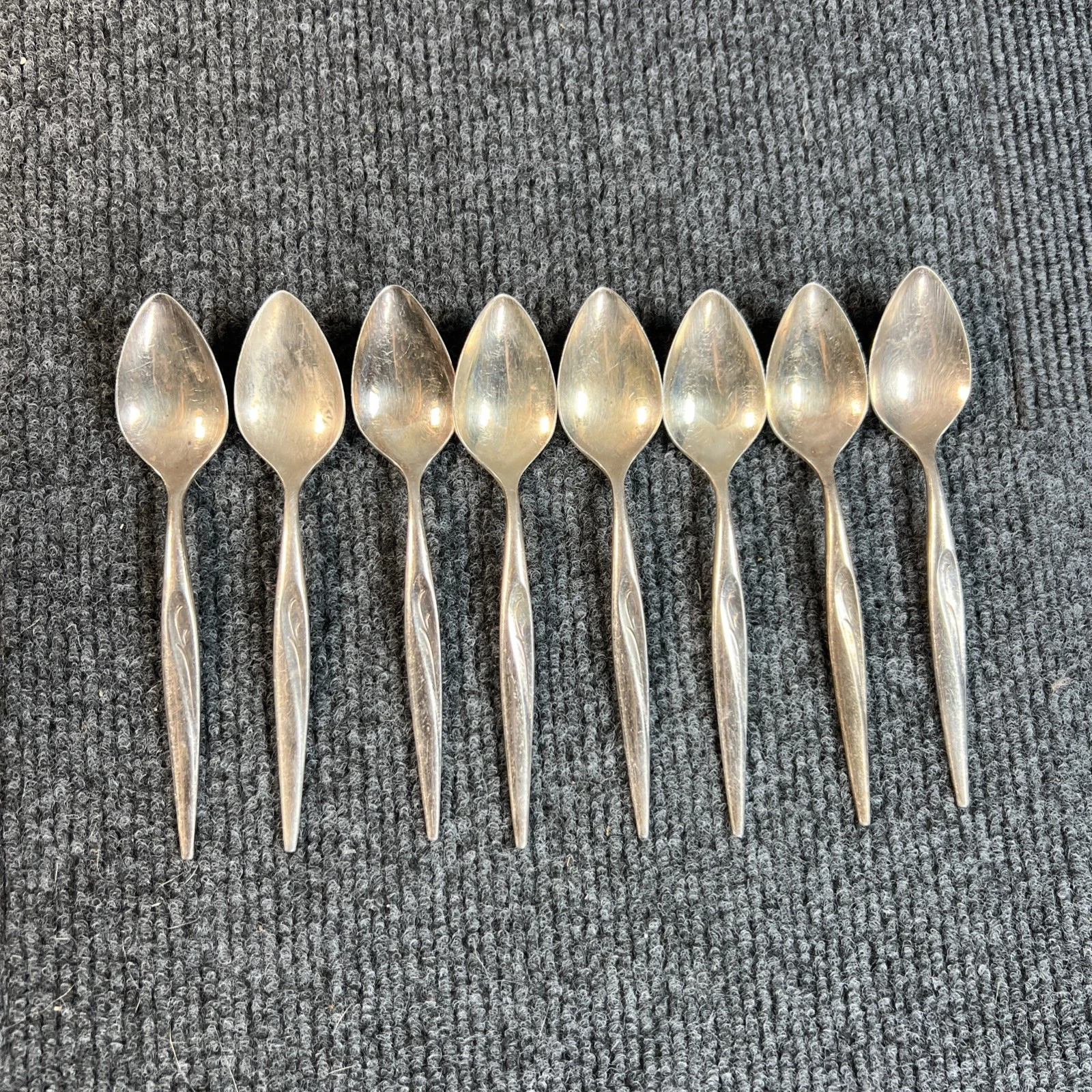Oneida Community stainless flatware Of 8 Teaspoons