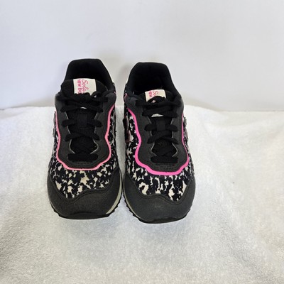 New Balance Sneakers Sola Sleek v1 Black Pink Glow Girls Size 11 Lace up Running