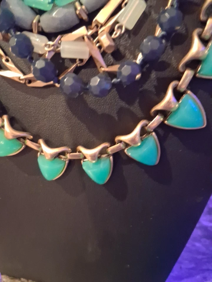 Collar Stella & Dot Verde Azul Oro Piedra Sutton Multicapa Distintivo DT16 Foto 4 de 4