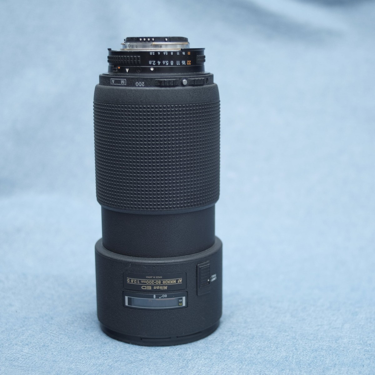 Nikkor AF-D 80-200mm f/2.8 ED telephoto zoom for Nikon F mount 
