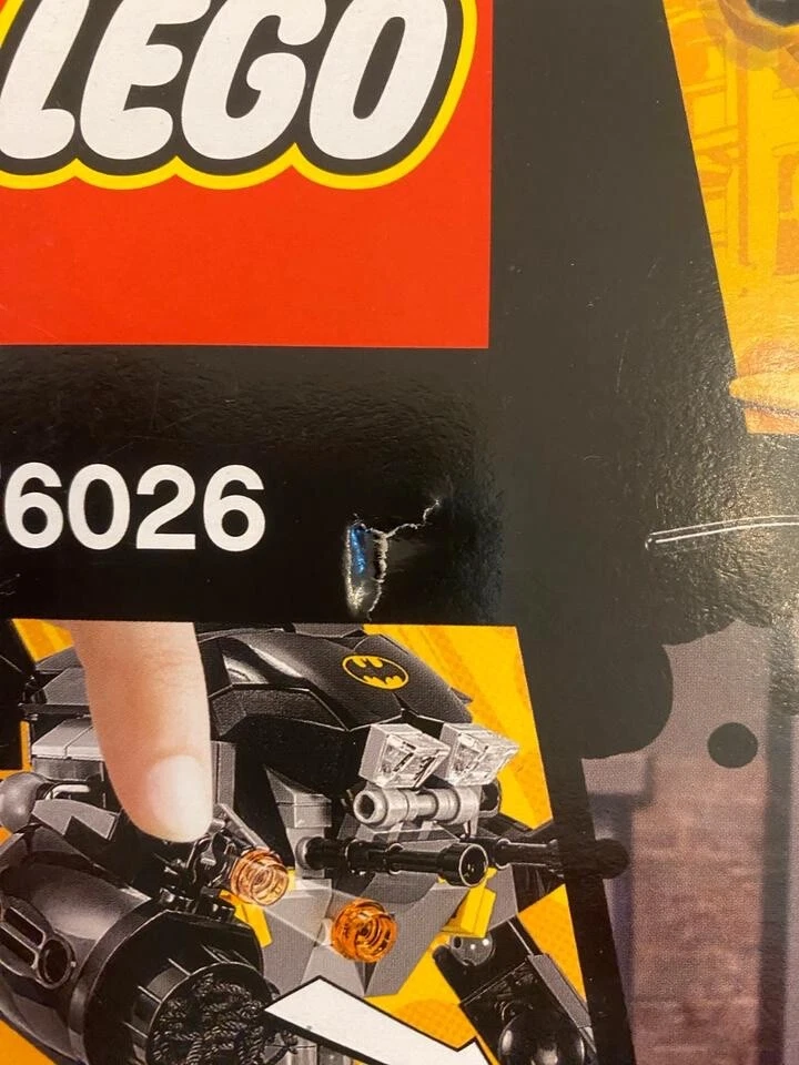 LEGO Super Heroes Gorilla Grodd Goes Bananas 76026 Building Kit 347 pcs - Image 3 of 4