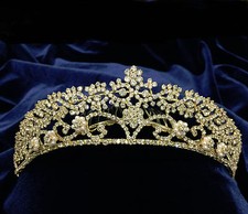 Crystal Clear Rhinestones Floral Bridal Headpiece With Gold Plated /Comb .1.75"
