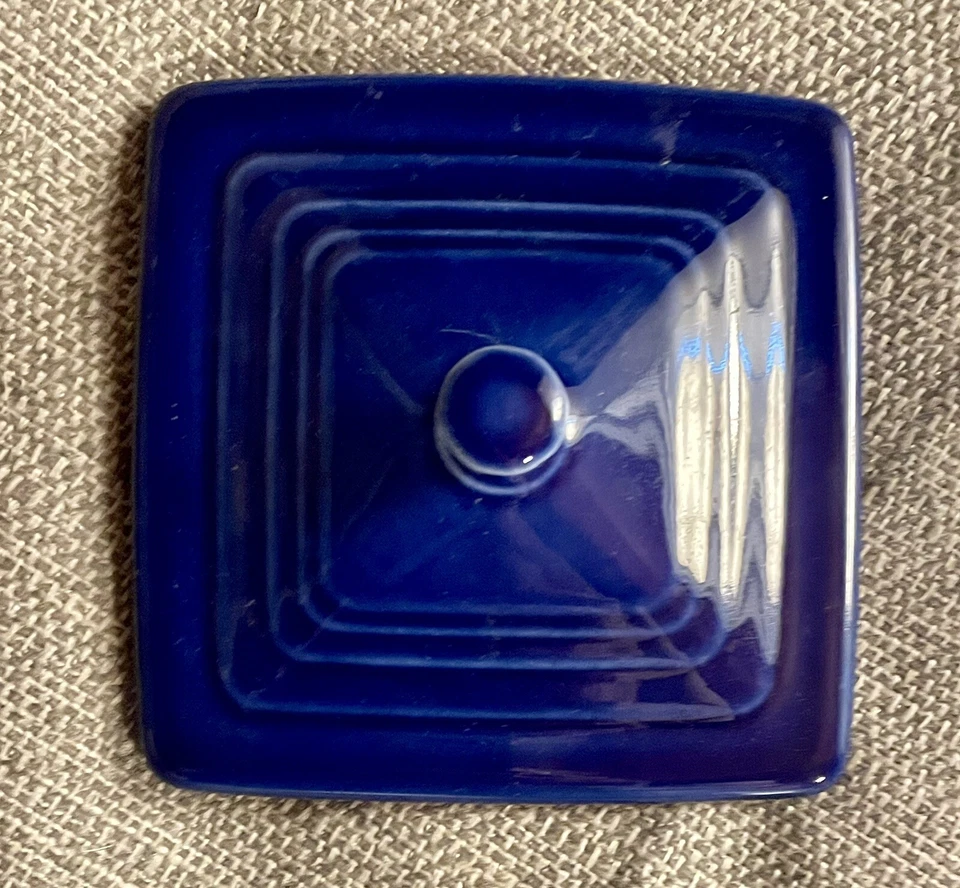 Fiesta Ware ‘Belk’ Twilight Covered Box 9oz. 1444 346 - Image 4 of 4