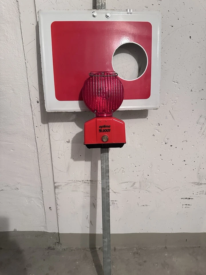 Originale Sh2 Scheibe der Deutschen Reichsbahn mit Signallampe