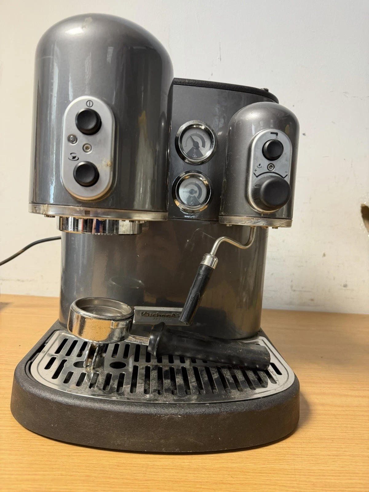 Kitchenaid Artisan Espresso Coffee Machine Grey Metallic 5KES100E Untested