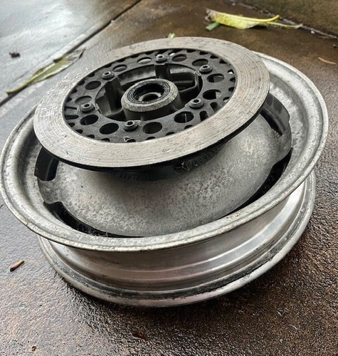 yamaha vmax 1200 rear rim / wheel with brake disc - Picture 2 of 3