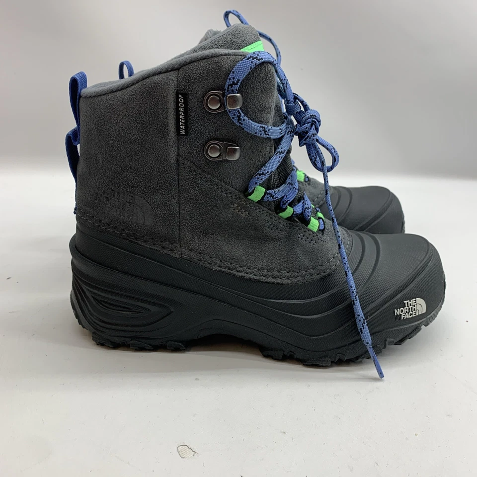 Botas de nieve The North Face Kids Chilkat V con cordones WP (Big Kid) 4 grises punta redondeada Foto 2 de 4