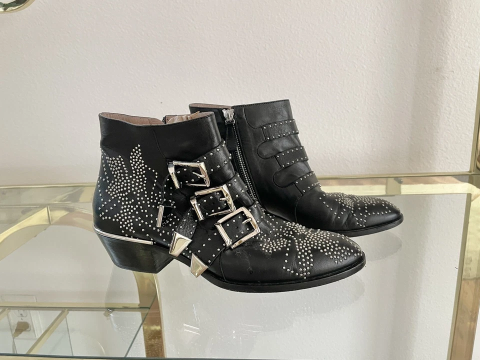 Botas de cuero con tachuelas Chloe Susanna negras punta tono dorado talla EU 36/US 6 Foto 2 de 4