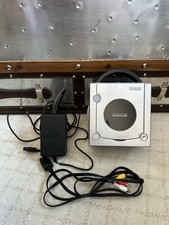 Nintendo GameCube Platinum Console Silver DOL-101 Tested with Power/AV Cords