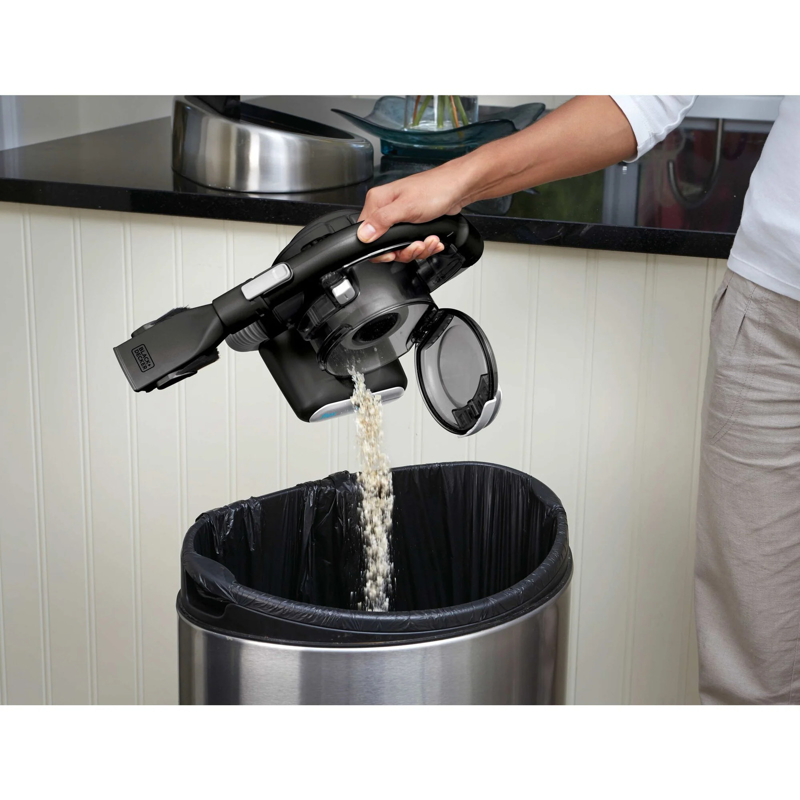 BLACK+DECKER dustbuster&reg; 20V MAX* Flex Handheld Vacuum  - BDH2020FL